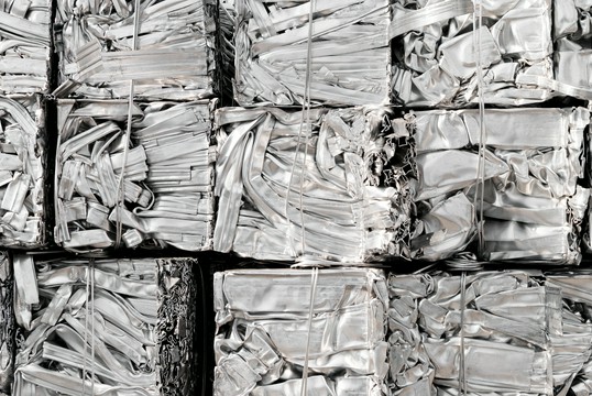 zgniecione aluminium do recyklingu